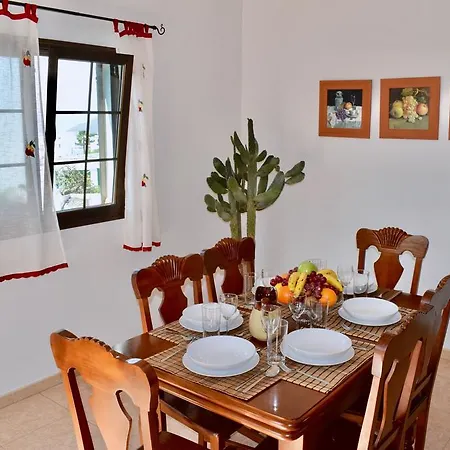 Semesterbostad Casa Lava Yaiza (Lanzarote)